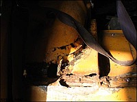 october_15_2006_stripping_down_IMG_3875